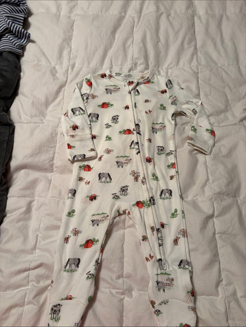 Angel Dear Footie White Farm Animal Print Kids One-Piece Sleeper